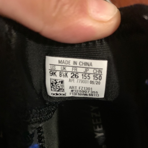 Yeezy QNTM size 9k